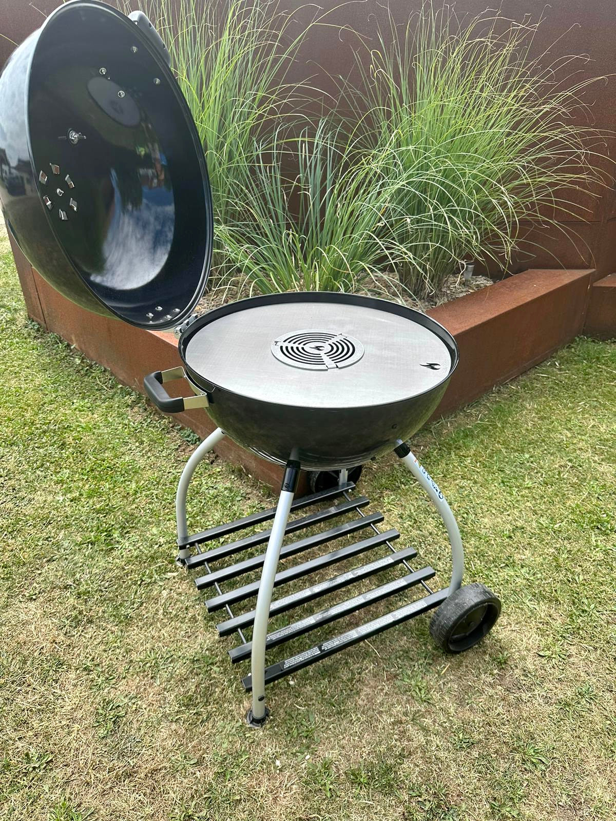 Feuerplatte für Kugelgrill \ Grilleinsatz Einlegerost